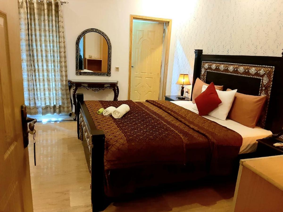 Hotel Park View Лахор Номер фото